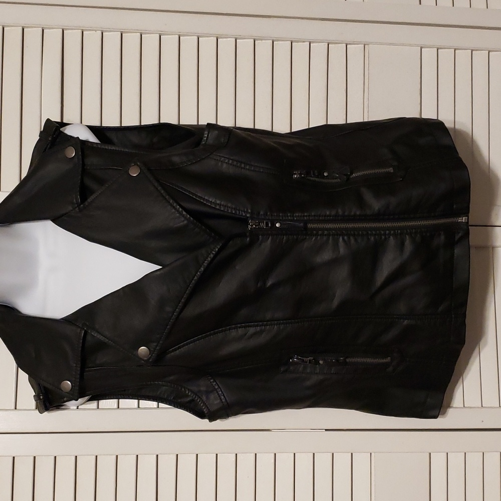 NWT Max Studio Vest